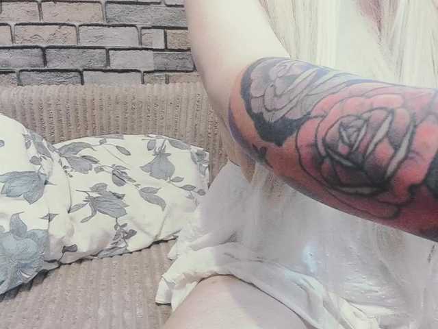 GeraBrown live cam on BongaCams