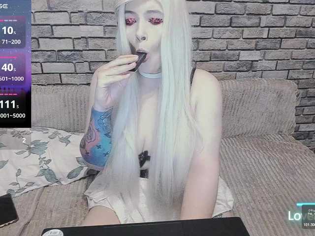 Mikky_lovense live cam preview