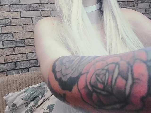 GeraBrown live cam on BongaCams
