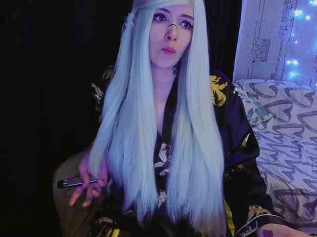 Model: MikkyLovense