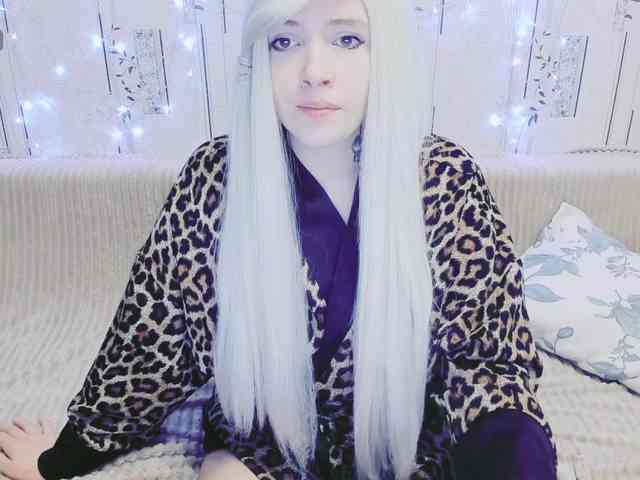 MikkyLovense webcam