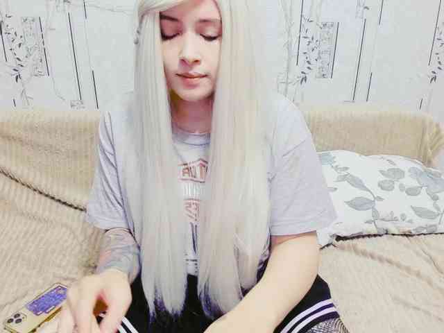 Model: Mikky_lovense