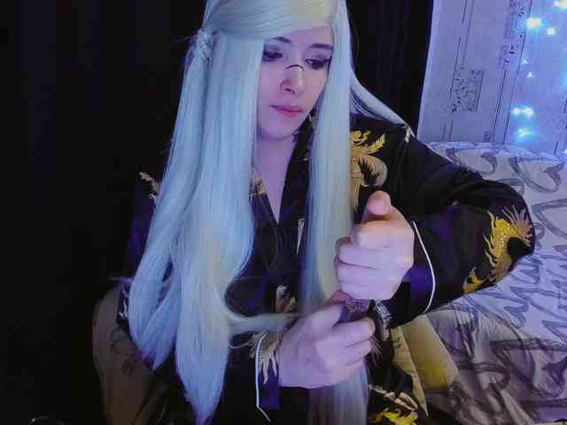 Model: MikkyLovense