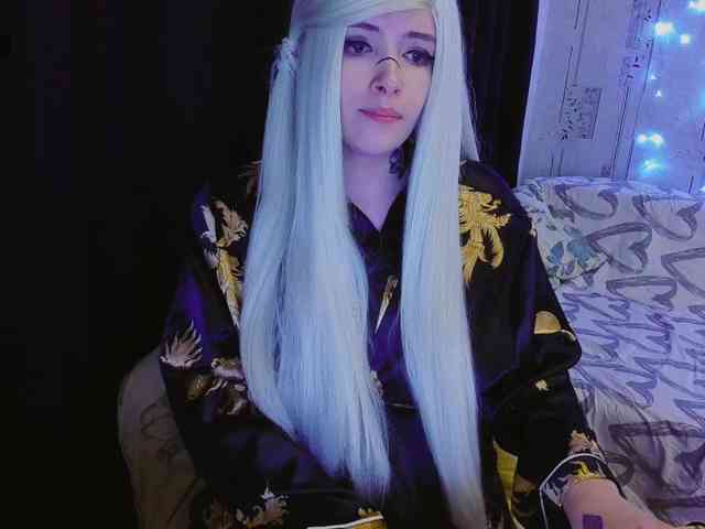 Model: MikkyLovense