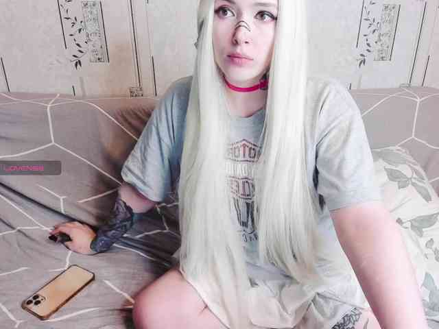 MikkyLovense webcam
