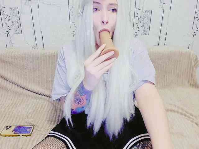 Mikky_lovense webcam