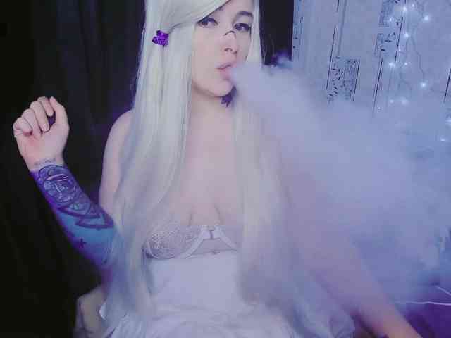 MikkyLovense webcam