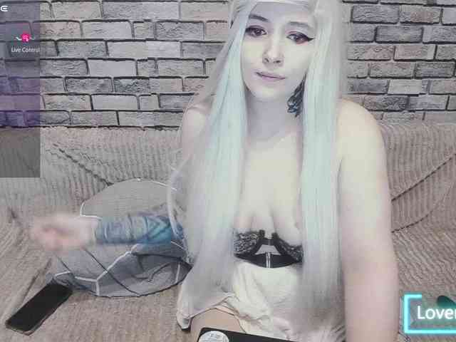 Mikky_lovense webcam