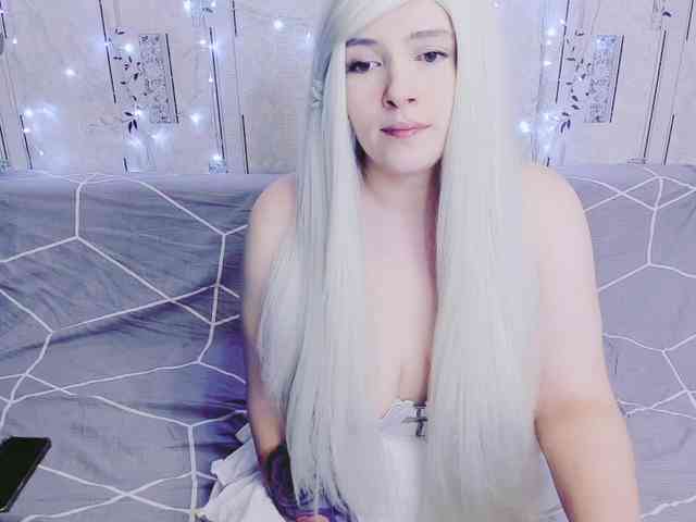 Model: MikkyLovense