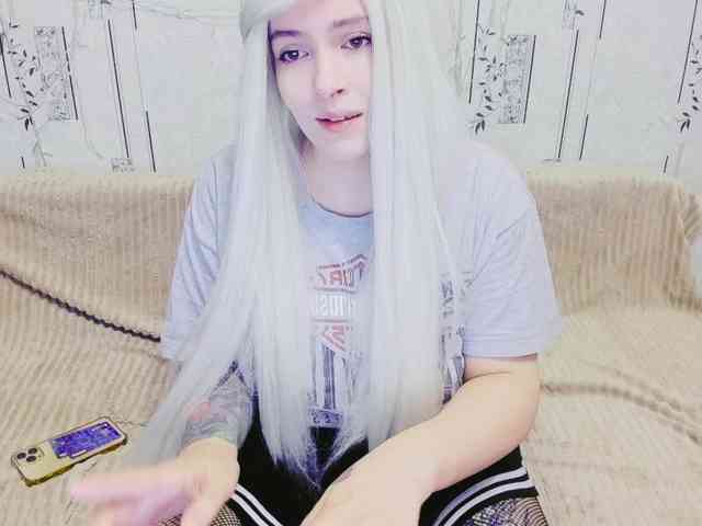 Mikky_lovense webcam