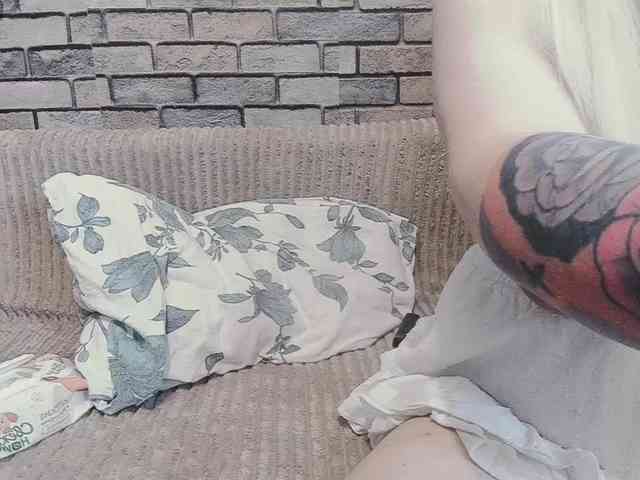 Mikky_lovense webcam
