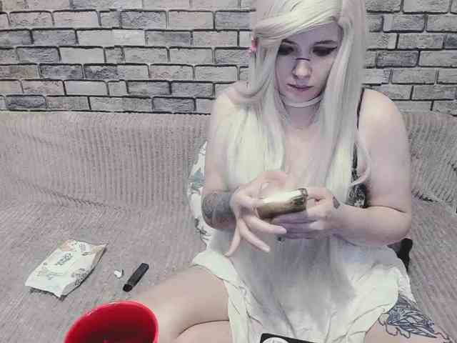 Mikky_lovense webcam
