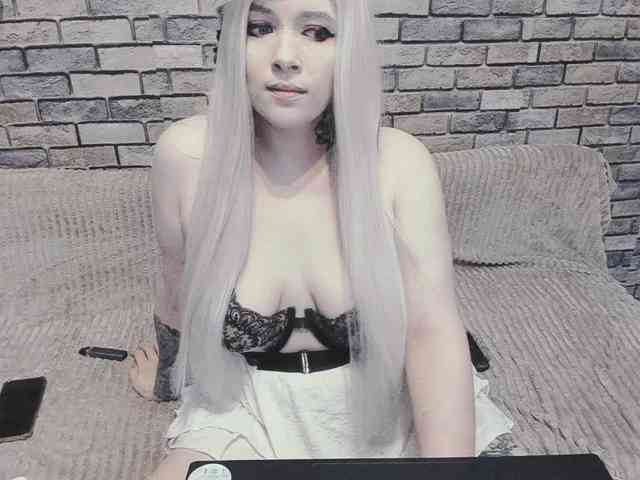 Model: Mikky_lovense