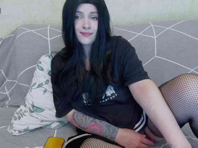 Mikky_lovense webcam