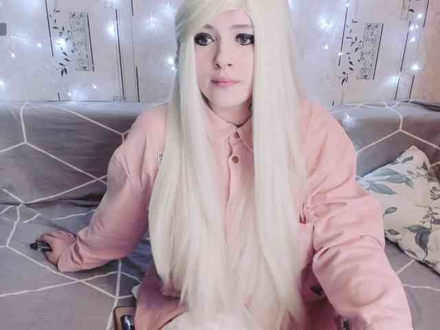 Model: MikkyLovense