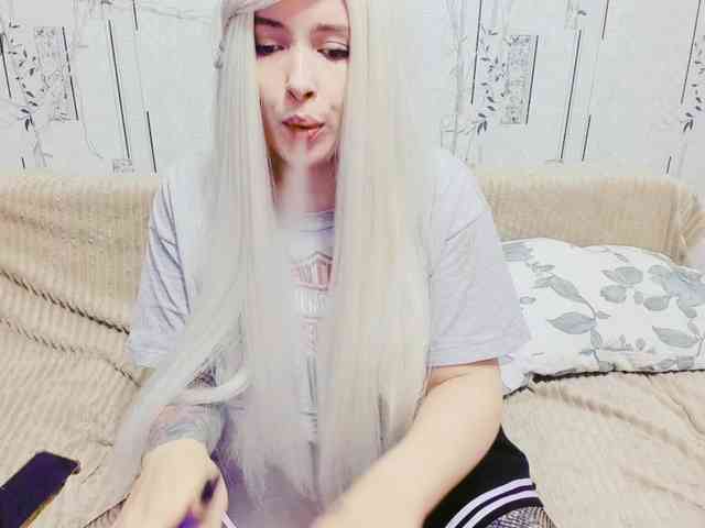 Mikky_lovense webcam