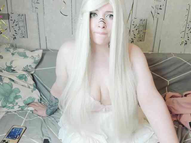 Model: MikkyLovense