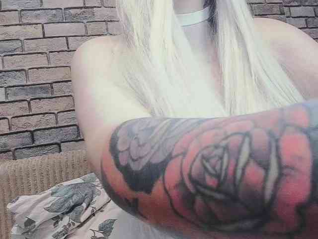 Mikky_lovense webcam