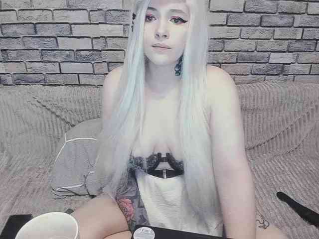 Mikky_lovense webcam
