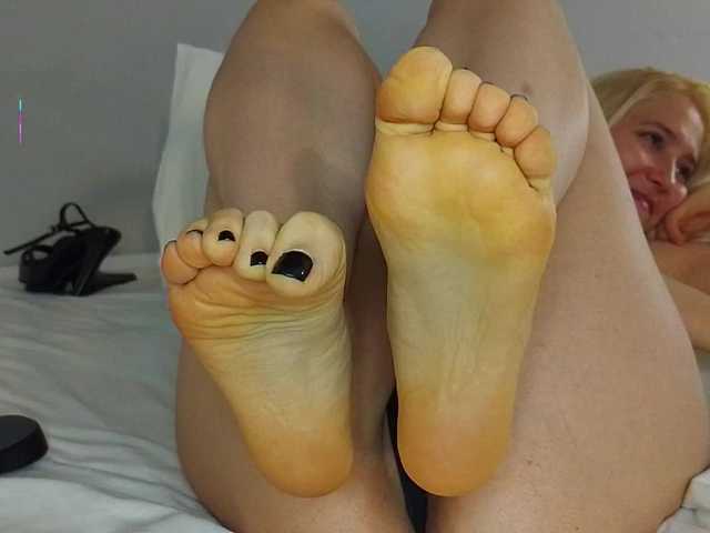 Bella-J live cam on BongaCams