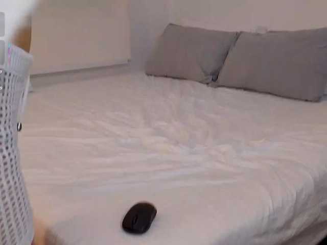 Bella-J live cam on BongaCams