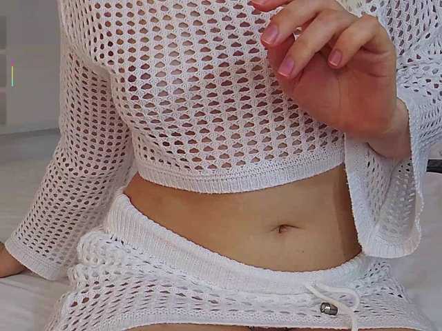 Bella-J live cam on BongaCams