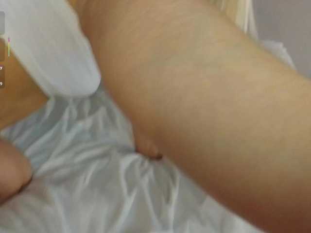 Bella-J live cam on BongaCams