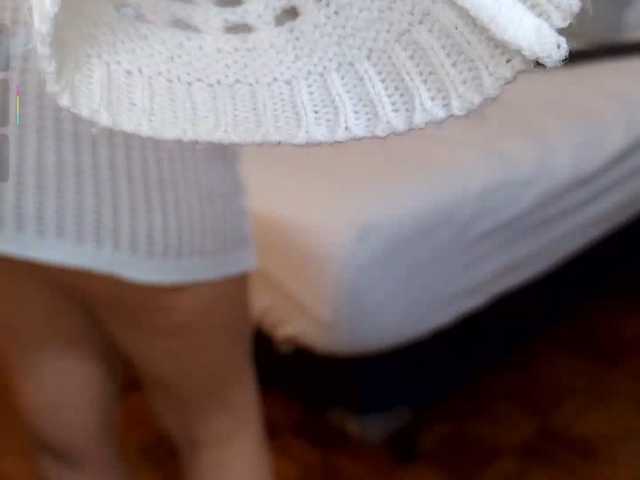 Bella-J live cam on BongaCams