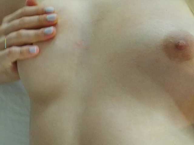 Bella-J's BongaCams show and profile