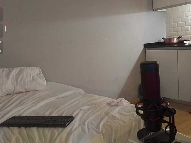 Bella-J live cam on BongaCams