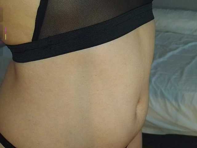 Bella-J's BongaCams show and profile