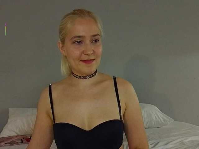 Bella-J live cam on BongaCams