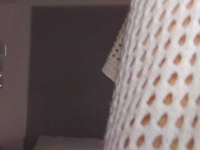Bella-J live webcam show