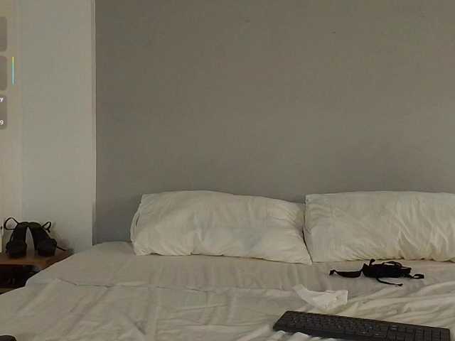 Bella-J live cam on BongaCams