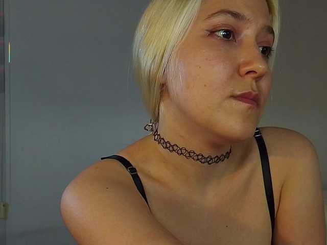 Bella-J live cam on BongaCams