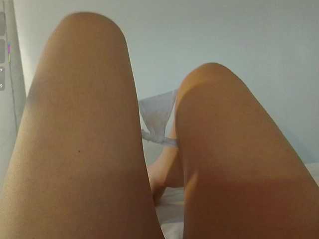 Bella-J live cam on BongaCams