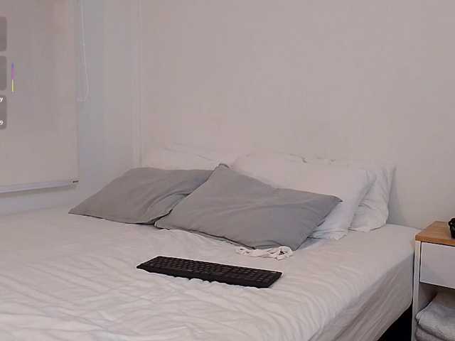 Bella_Byers live cam preview