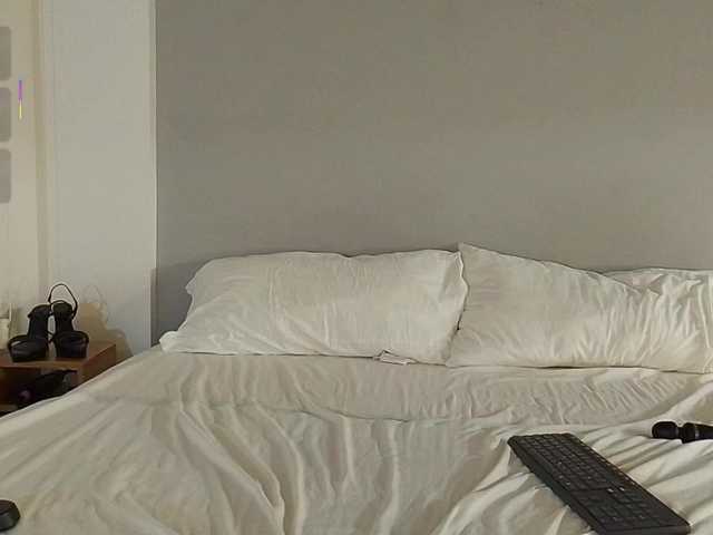 Bella-J live cam on BongaCams
