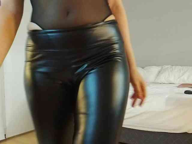 Bella_Byers webcam