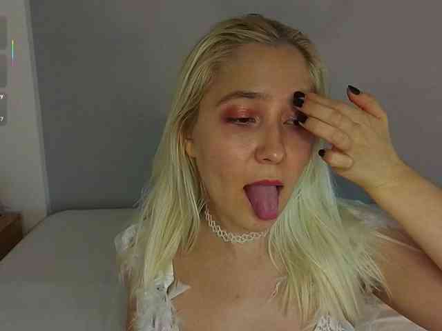 Bella_Byers webcam