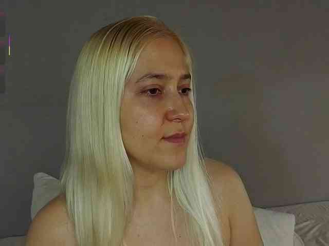Bella_Byers webcam