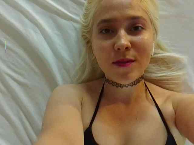 Bella_Byers webcam