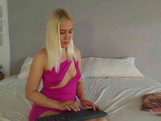 Bella_Byers webcam