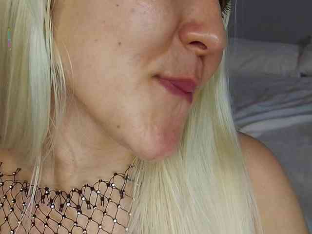 Bella_Byers webcam