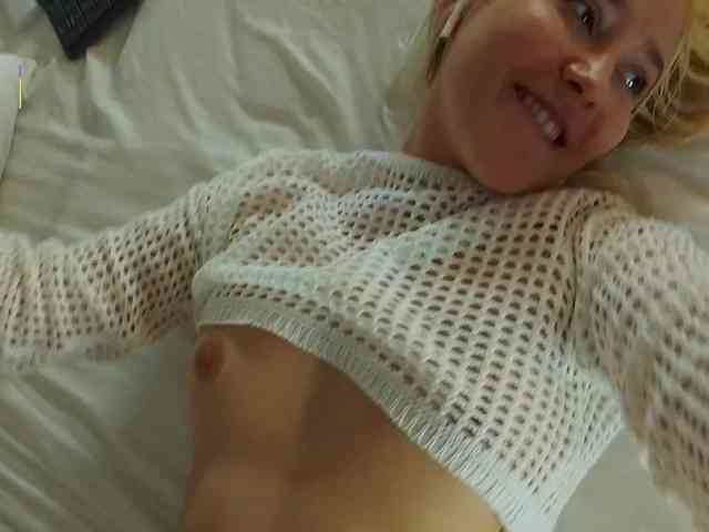 Bella-J Sex Cam Show