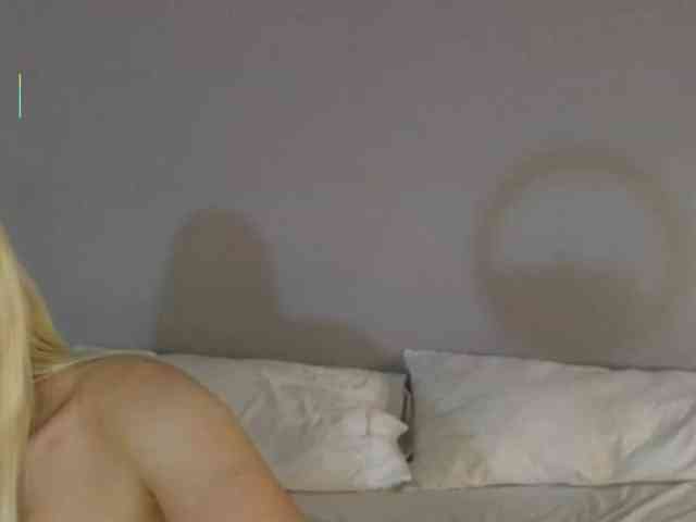 Bella_Byers webcam