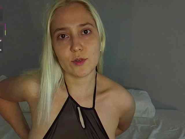 Bella_Byers webcam