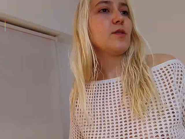 Bella_Byers webcam