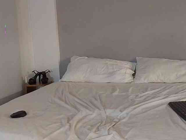 Bella_Byers webcam