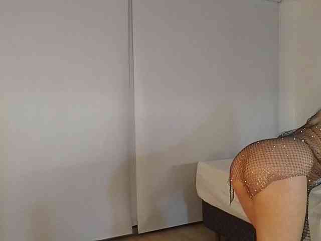 Bella_Byers webcam